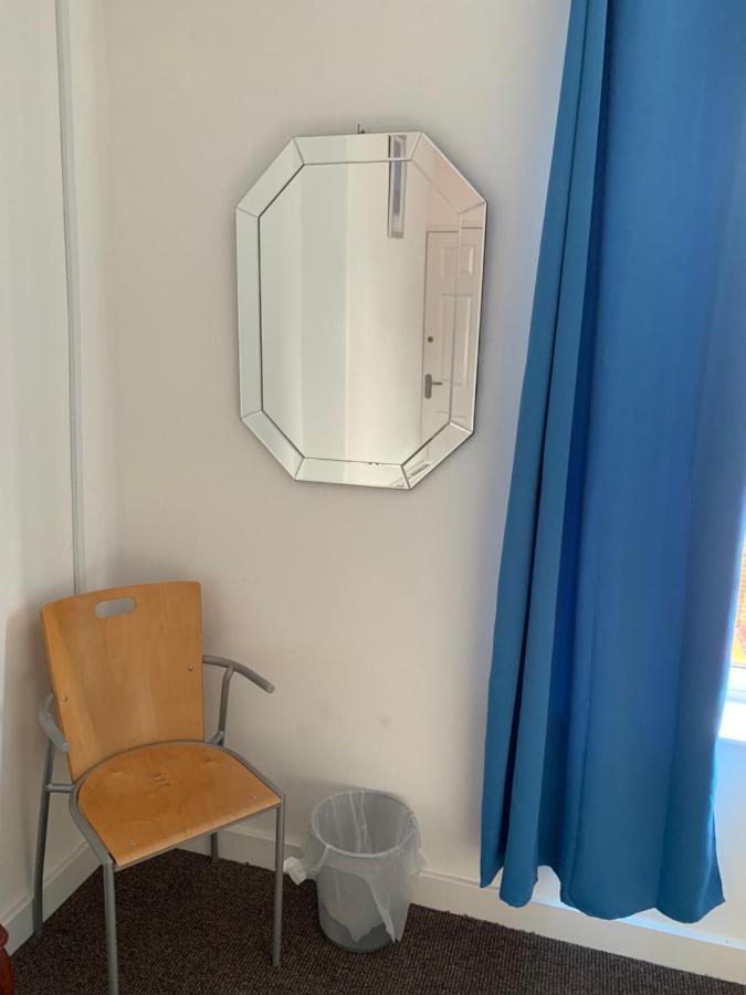 Starlight Self Service Accommodation Leigh  Bagian luar foto